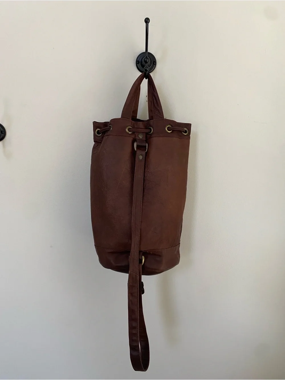 Vintage Wilson’s Leather Espresso Bucket Sling Bag